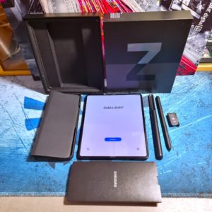Samsung Galaxy Z Fold 3 + Stylet et Coque  512 GB
